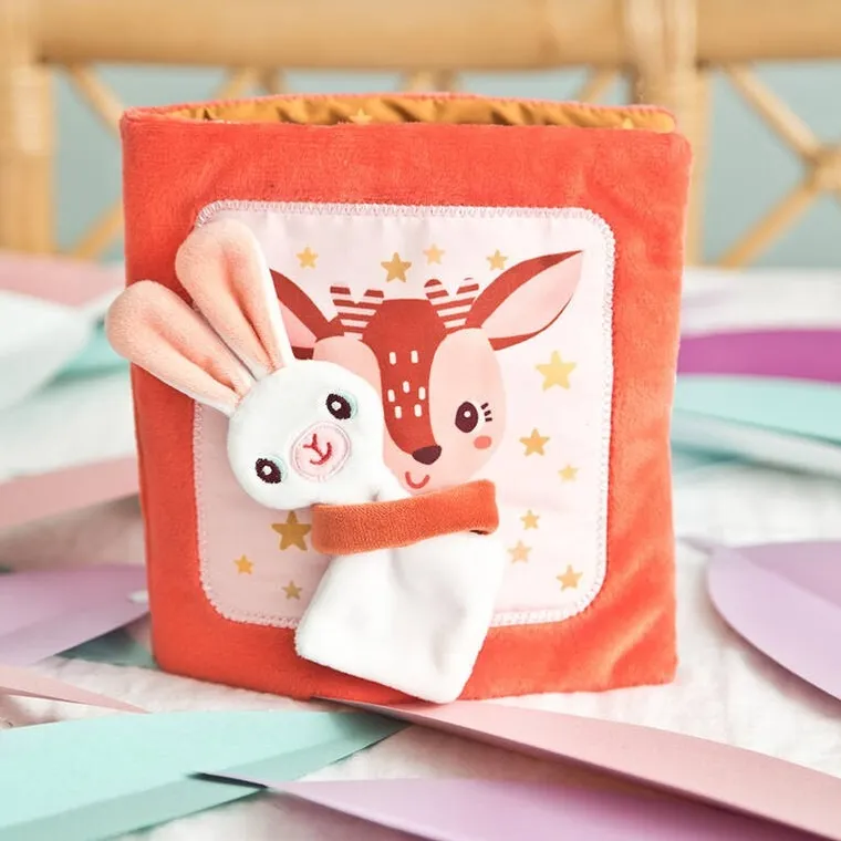 Lilliputiens, miękka książeczka aktywizująca z mini-komforterem, Stella i jej przytulanka, 12m+