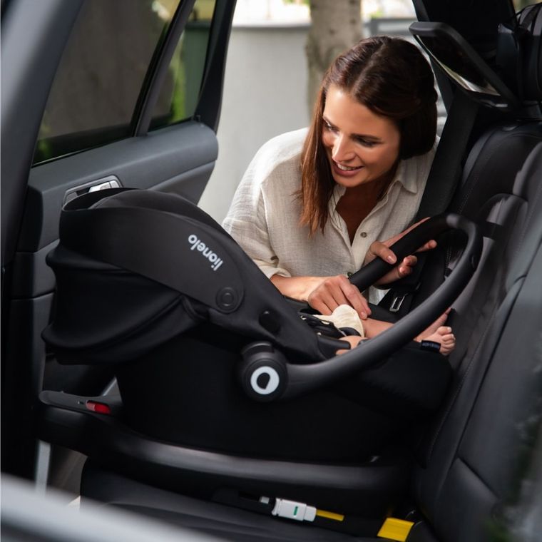 Lionelo, Astrid, i-Size, fotelik samochodowy z bazą, Beige Cream