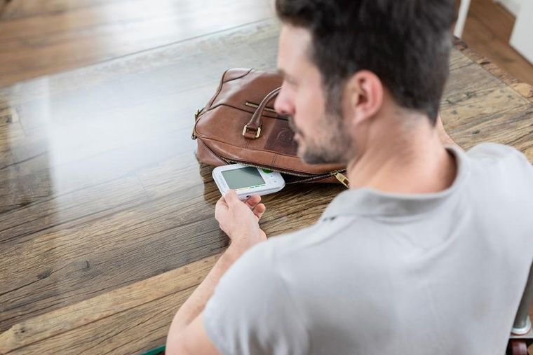 Medisana, ciśnieniomierz naramienny, biały, BU 572