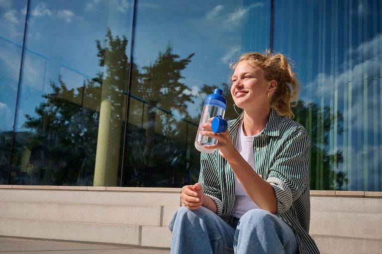 Mepal, Vita, butelka na wodę, vivid blue, 700 ml