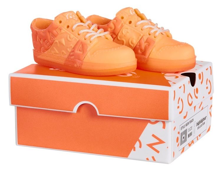 MGA's Miniverse, Make It Mini, Sneakers, kula niespodzianka z mini butami