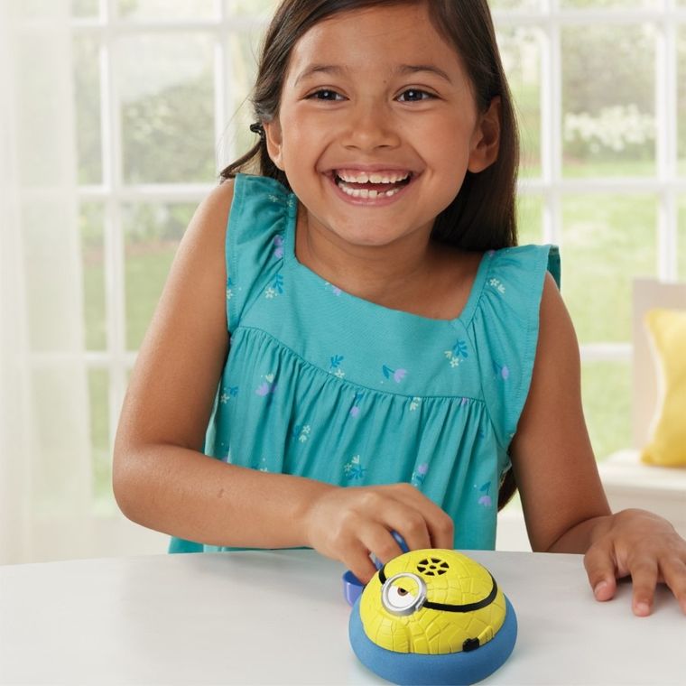 Minionki, Hover Knock Out, gra zręcznościowa