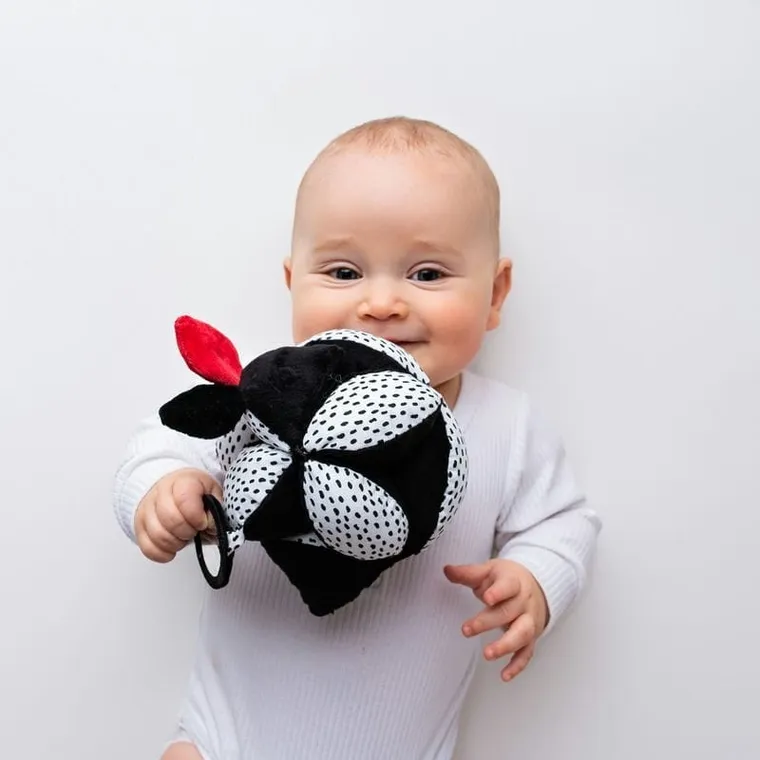 Mom's Care, piłka Takane, kontrastowa zabawka sensoryczna z lusterkiem