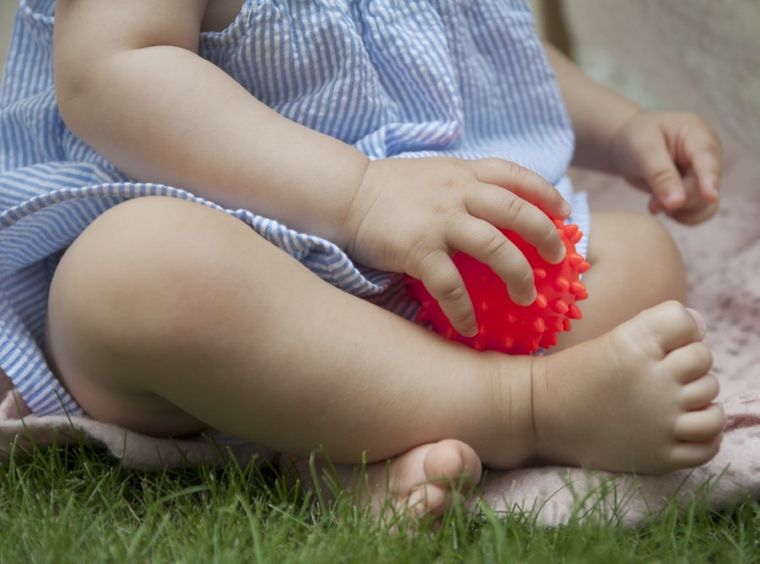 Mom's Care, Sensorky, jeżyk, piłeczka do masażu, piłeczka sensoryczna, niebieska