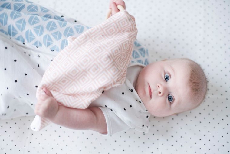 Motherhood, Kropki, prześcieradło bawełniane z gumką, 60-120 cm