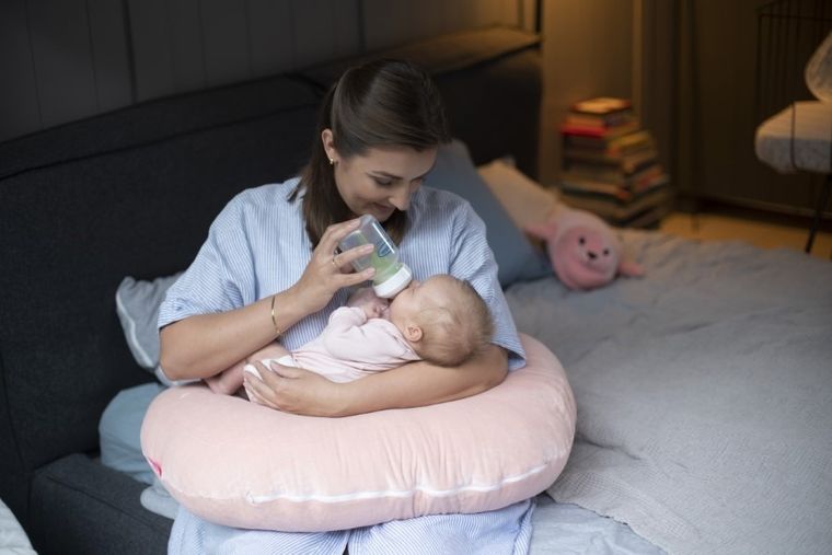 Motherhood, Premium, poduszka do karmienia, niebieska