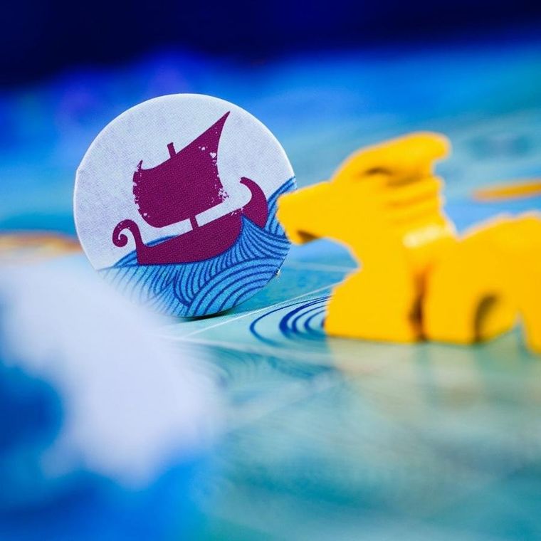 Muduko, Smoki z głębin, gra strategiczna