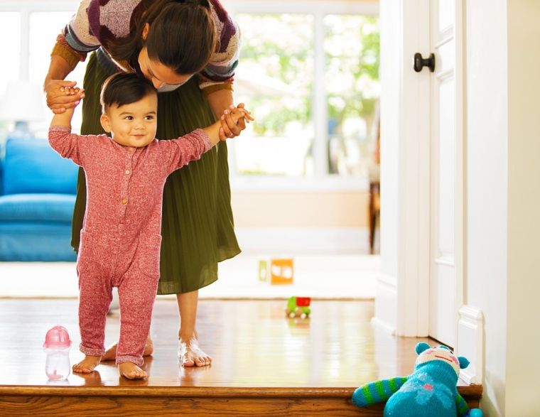 Munchkin, kubek niekapek ze słomką, różowy, 296 ml