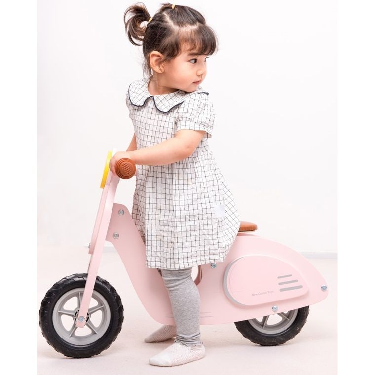 New Classic Toys, skuter drewniany, różowy