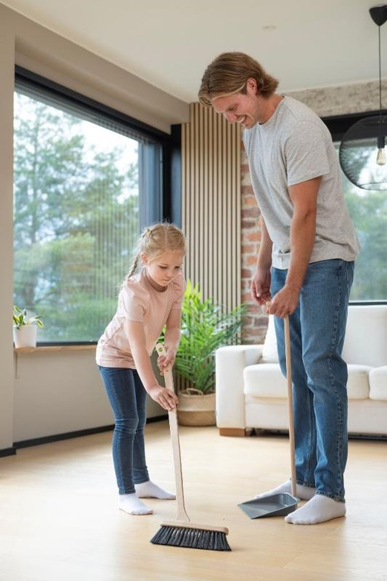 Nord Clean, drewniana szczotka i szufelka, 92 cm