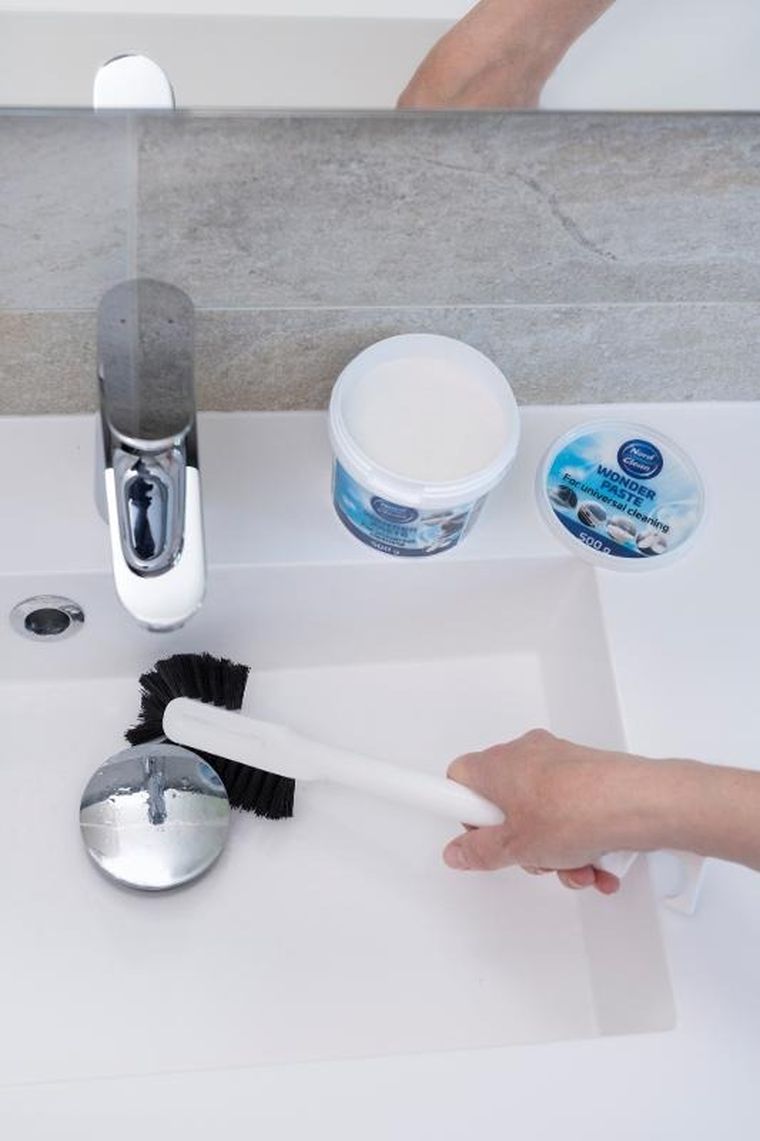 Nord Clean, szczotka do szorowania z długą rączką