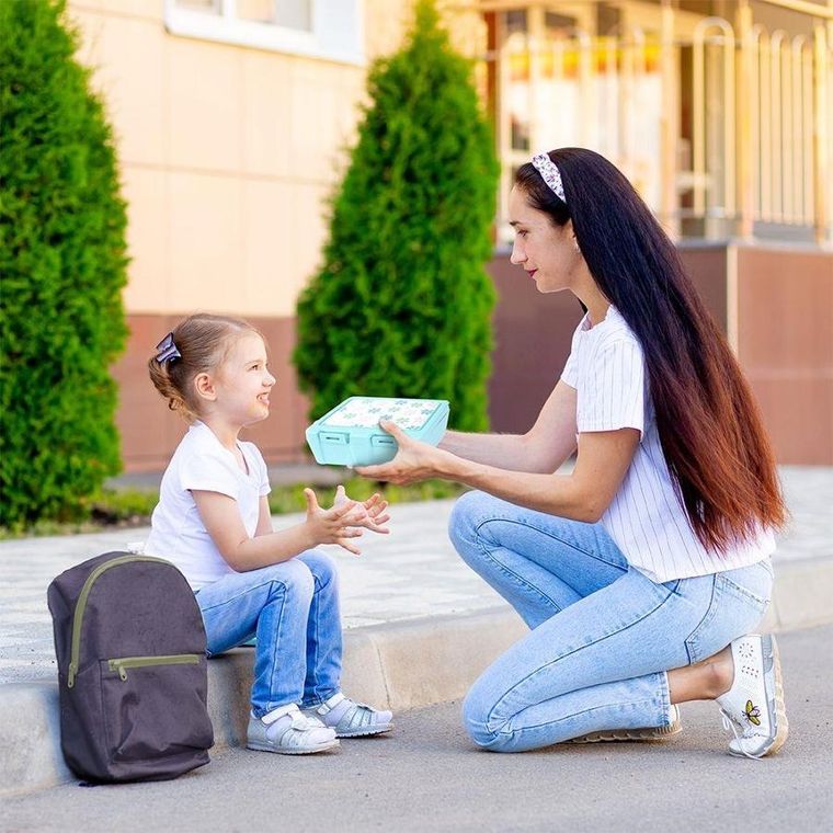 Orion, lunchbox z przegrodą i sztućcami, kwiaty, 1 l