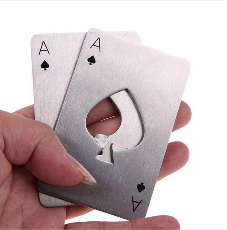 Otwieracz do butelek w kształcie karty As