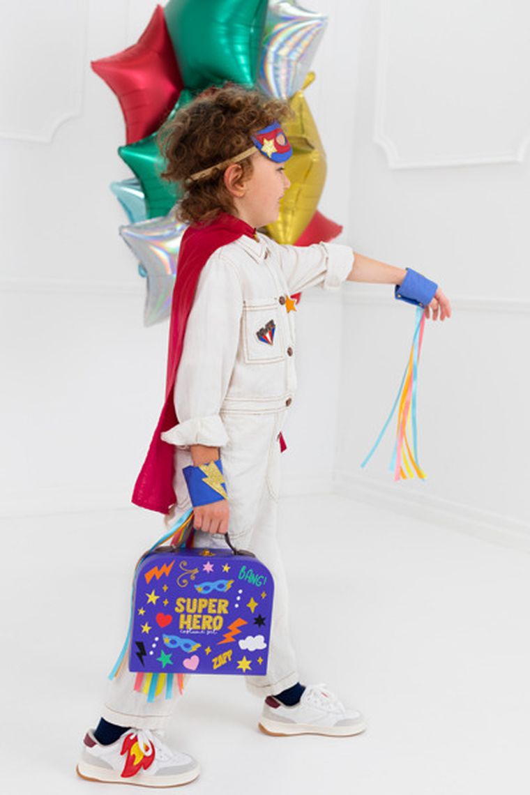 PartyDeco, Strój Superbohatera w walizce