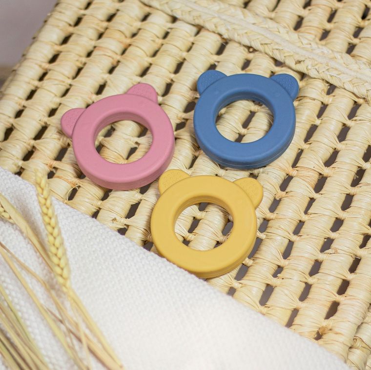 Petite&Mars, Beary, silikonowy gryzak z grzechotką, Intense Ochre, 0m+