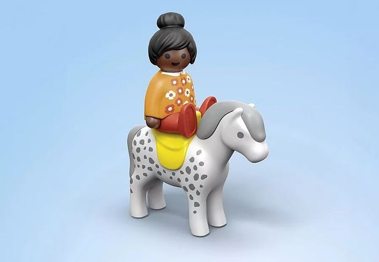 Playmobil, Junior, Hotel dla zwierząt z dozownikiem pokarmu, 71690