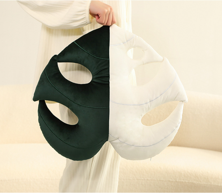 Pluszowa poduszka w kształcie liścia