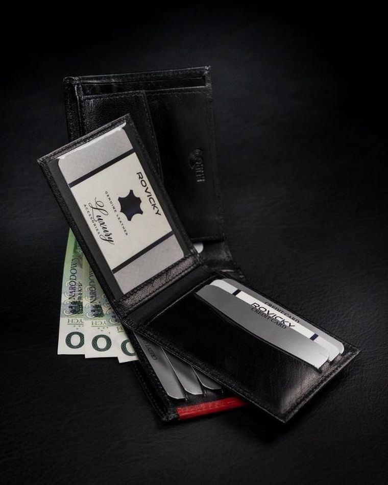 Portfel, czarno-czerwony, skórzany, RFID, Rovicky