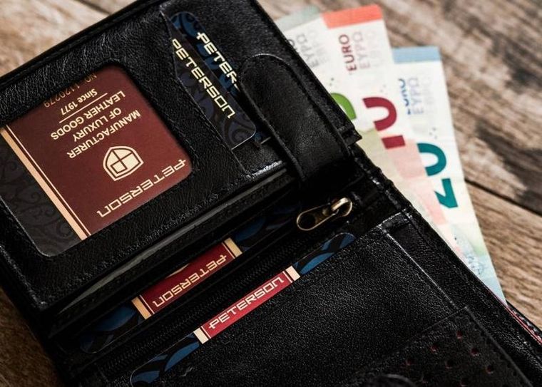 Portfel, czarny, skórzany, Peterson