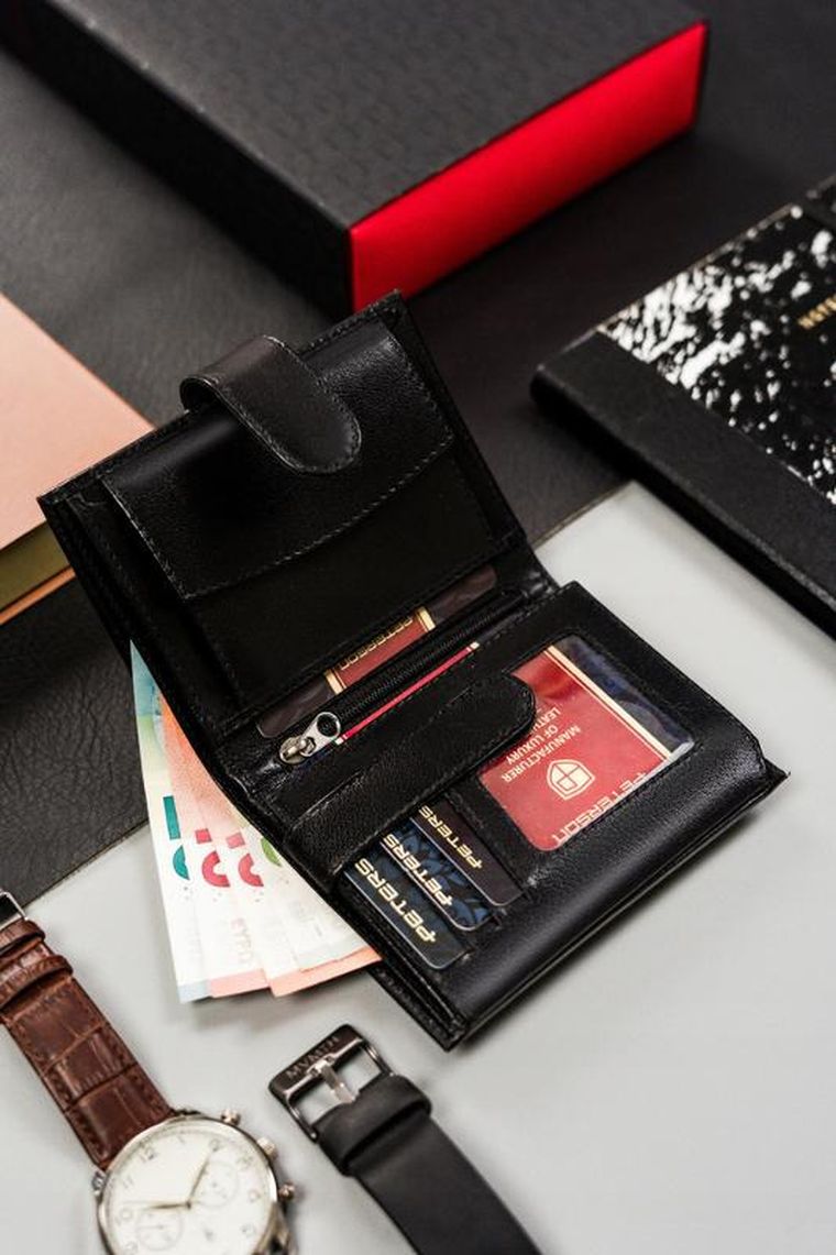 Portfel, czarny, skórzany, Peterson