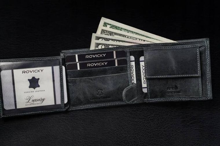 Portfel, czarny, skórzany, RFID, Always Wild