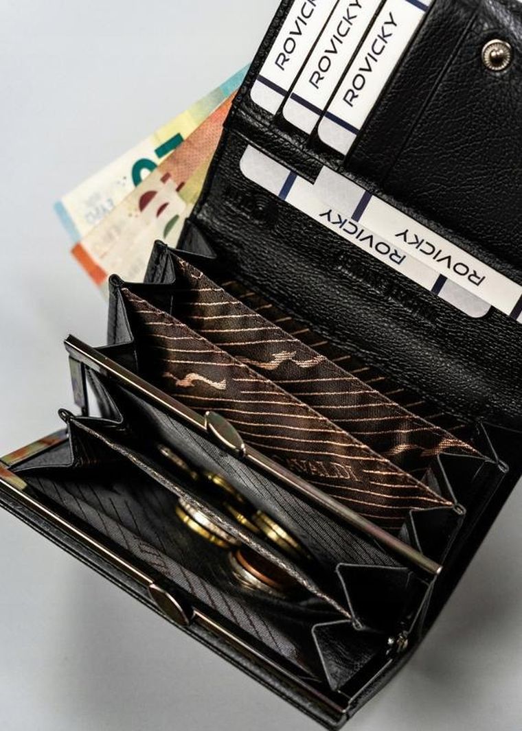 Portfel, czarny, skórzany, RFID, Cavaldi