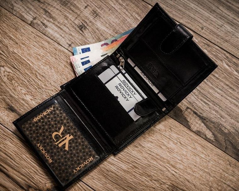 Portfel, czarny, skórzany, RFID, Rovicky