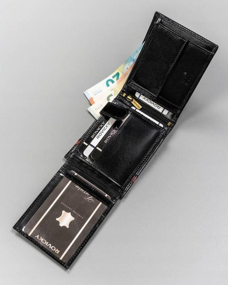 Portfel, czarny, skórzany, RFID, Rovicky
