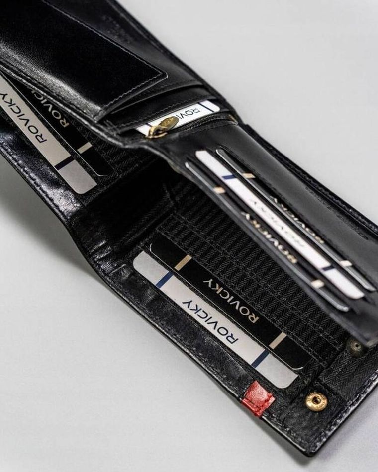 Portfel, czarny, skórzany, RFID, Rovicky