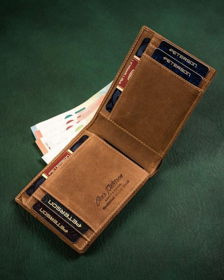 Portfel z kieszonką na kartę, brązowy, skórzany, Peterson