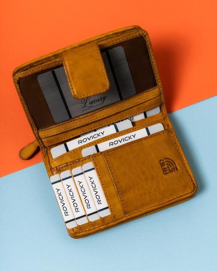Portfel, żółty, skórzany, Rovicky