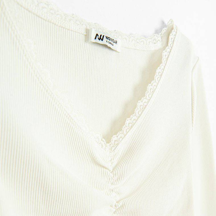Prążkowana bluzka ecru z koronką NOWEAR