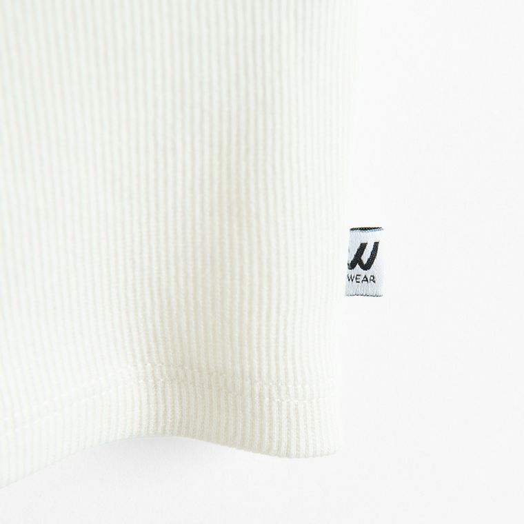 Prążkowany top z domieszką modalu NOWEAR