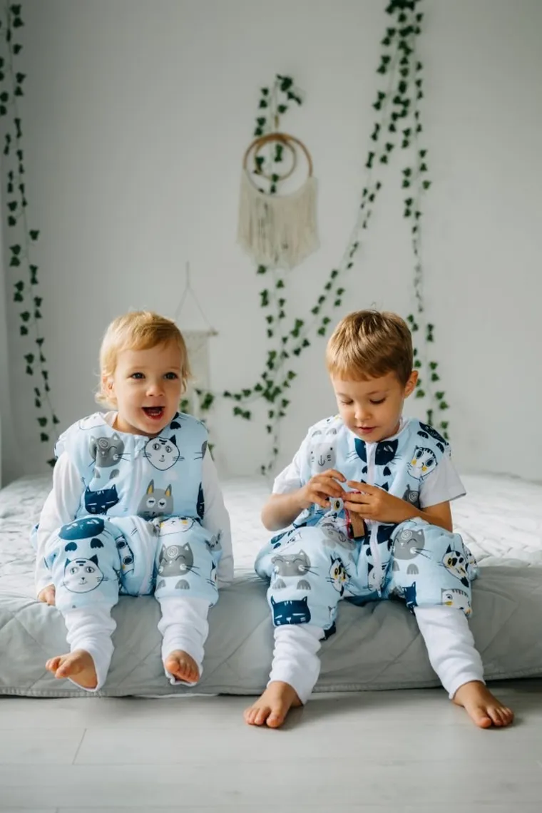 Pulp, Bamboo, Niebieskie koty, śpiworek do spania ze skarpetkami, TOG 1.75, 12-30 m