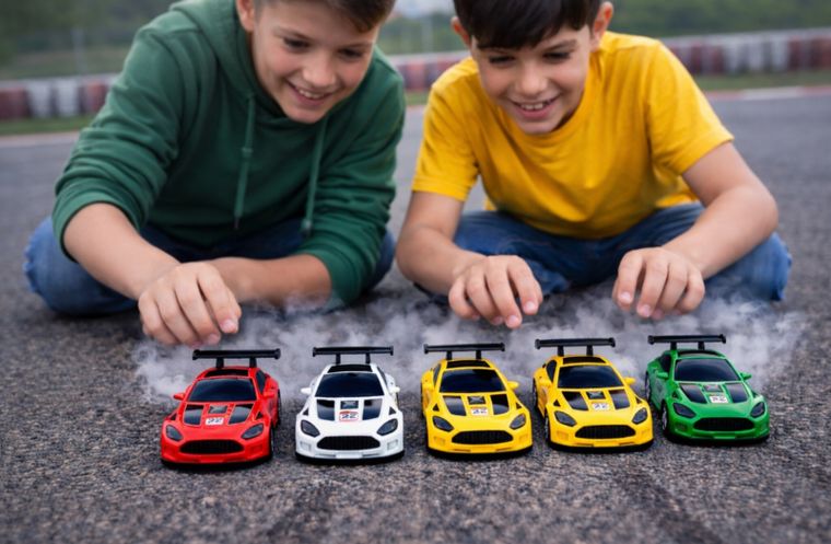 QBI, mini pojazd zdalnie sterowany, 1:64, żółty