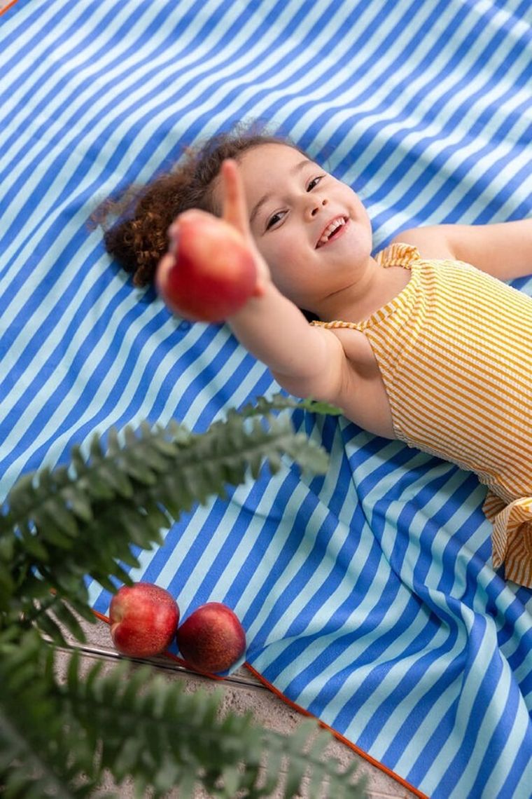 Quut, PlayTowels, Road, dwustronny ręcznik plażowy, 180-180 cm