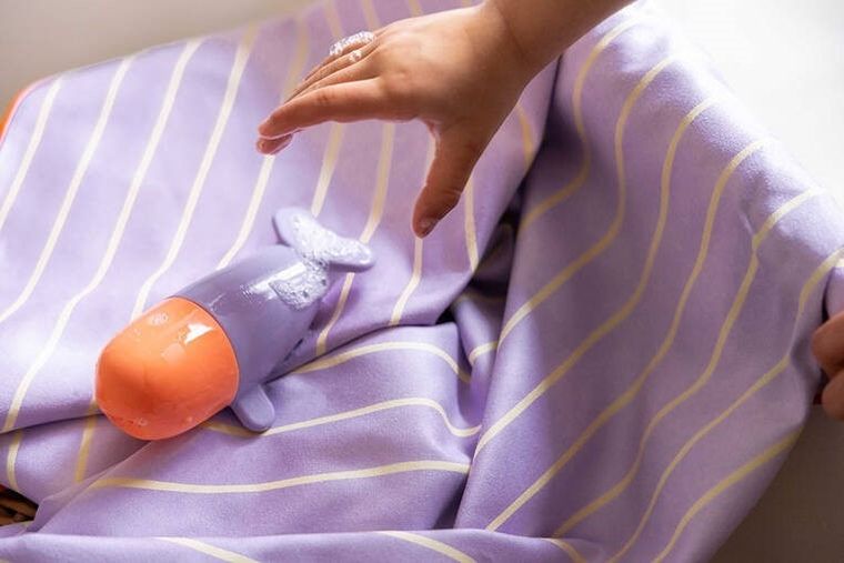 Quut, Squeezi Whale, wieloryb, silikonowa zabawka do kąpieli