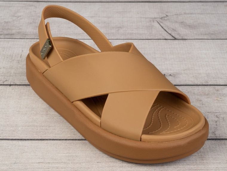 Sandały damskie, brązowe, Crocs Brooklyn Luxe