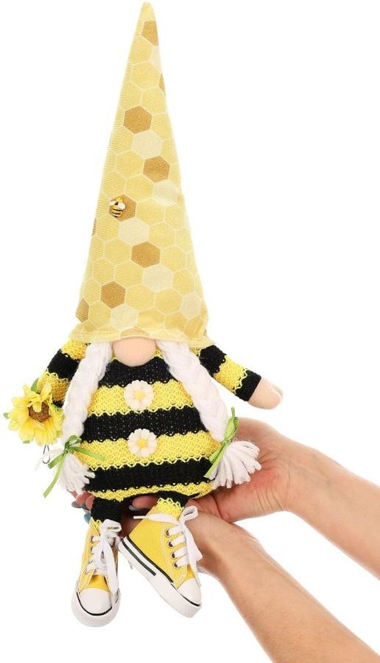 Saska Garden, dekoracja wiosenna, skrzat gnom, pszczółka w trampkach, 25 cm