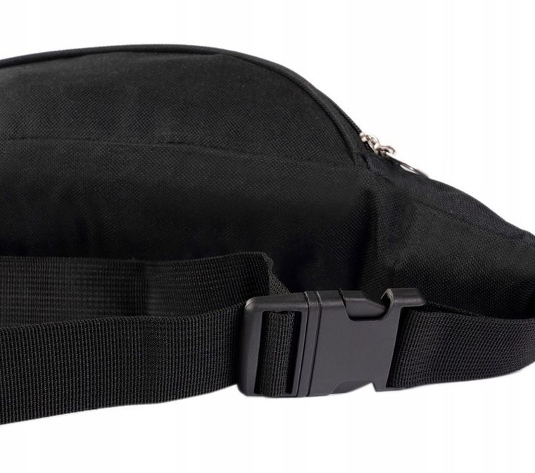 Saszetka na biodro, nerka, czarna