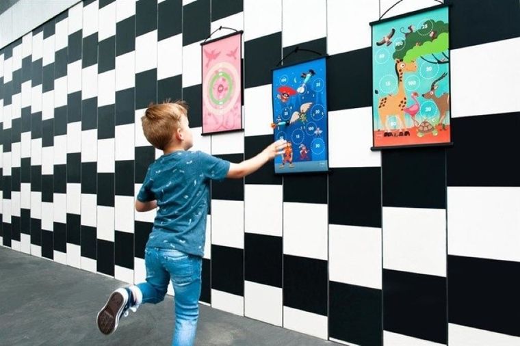 Scratch, Start To Dart, rzutki, świat dinozaurów