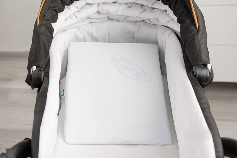 Sensillo, poduszka klin do wózka, 38-30 cm