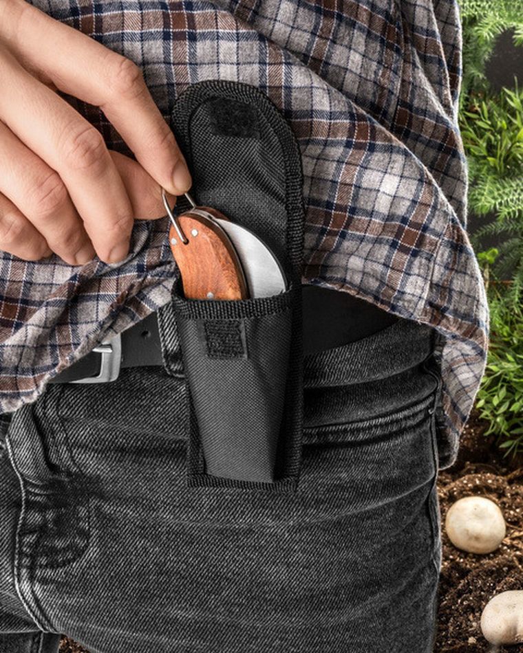 Sierpc, nóż ze składaną drewnianą rączką