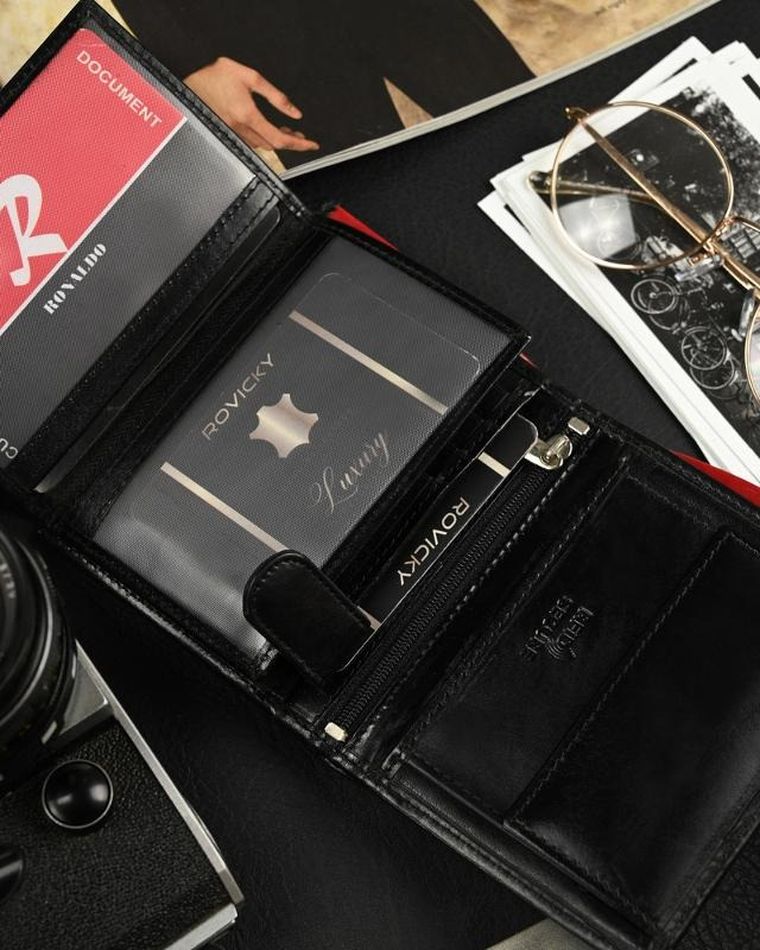 Składany, pionowy portfel męski z połyskującej skóry naturalnej, Ronaldo