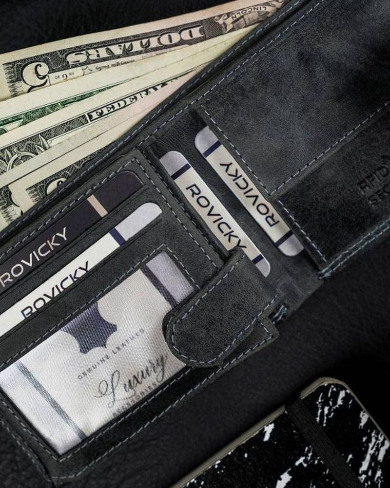 Skórzany portfel męski na zatrzask, Always Wild