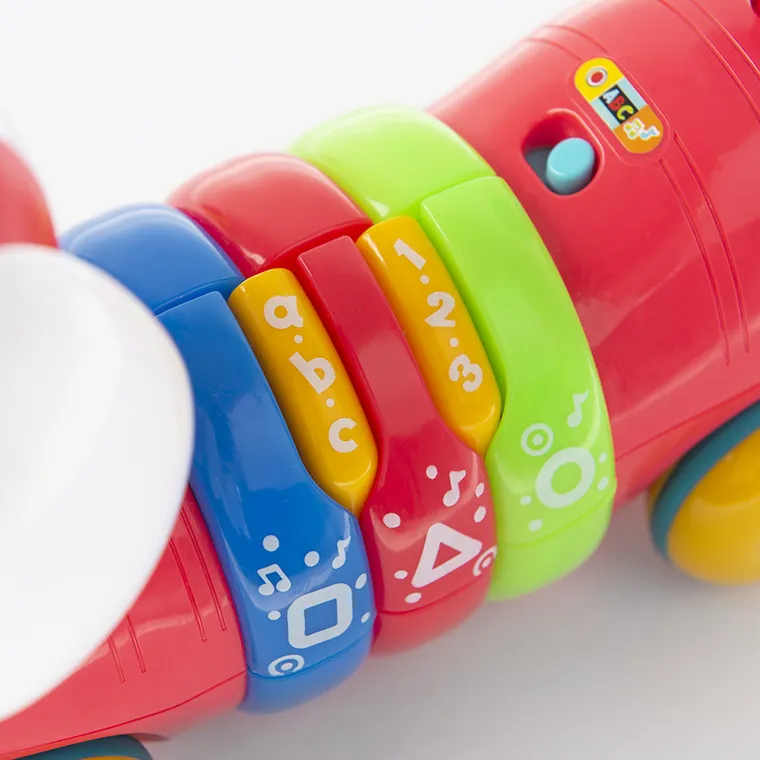 Smiki, Interaktywny piesek, pojazd zdalnie sterowany