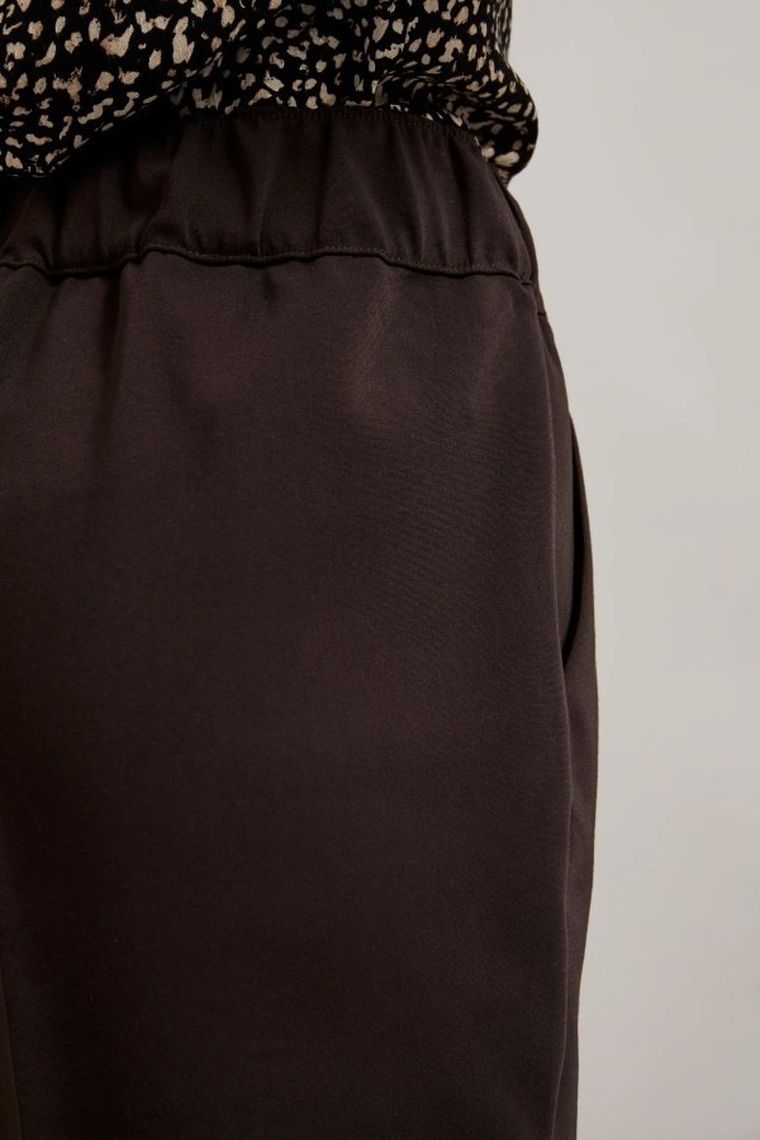 Spodnie materiałowe damskie, brązowe, Moodo