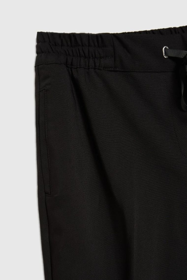 Spodnie materiałowe damskie, czarne, Moodo