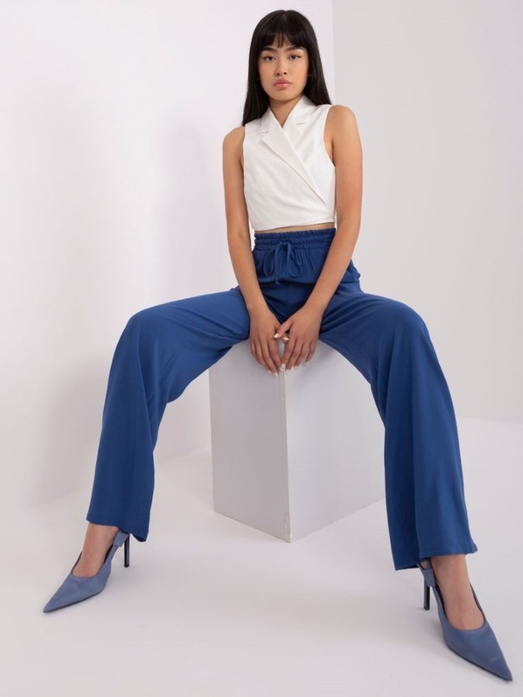 Spodnie materiałowe damskie, niebieskie, Lakerta