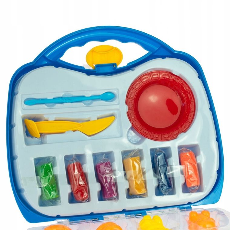 Swede, masa plastyczna w walizce